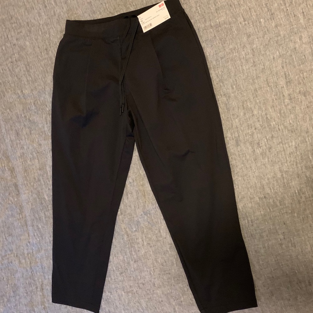 Uniqlo Joggers -NWT
